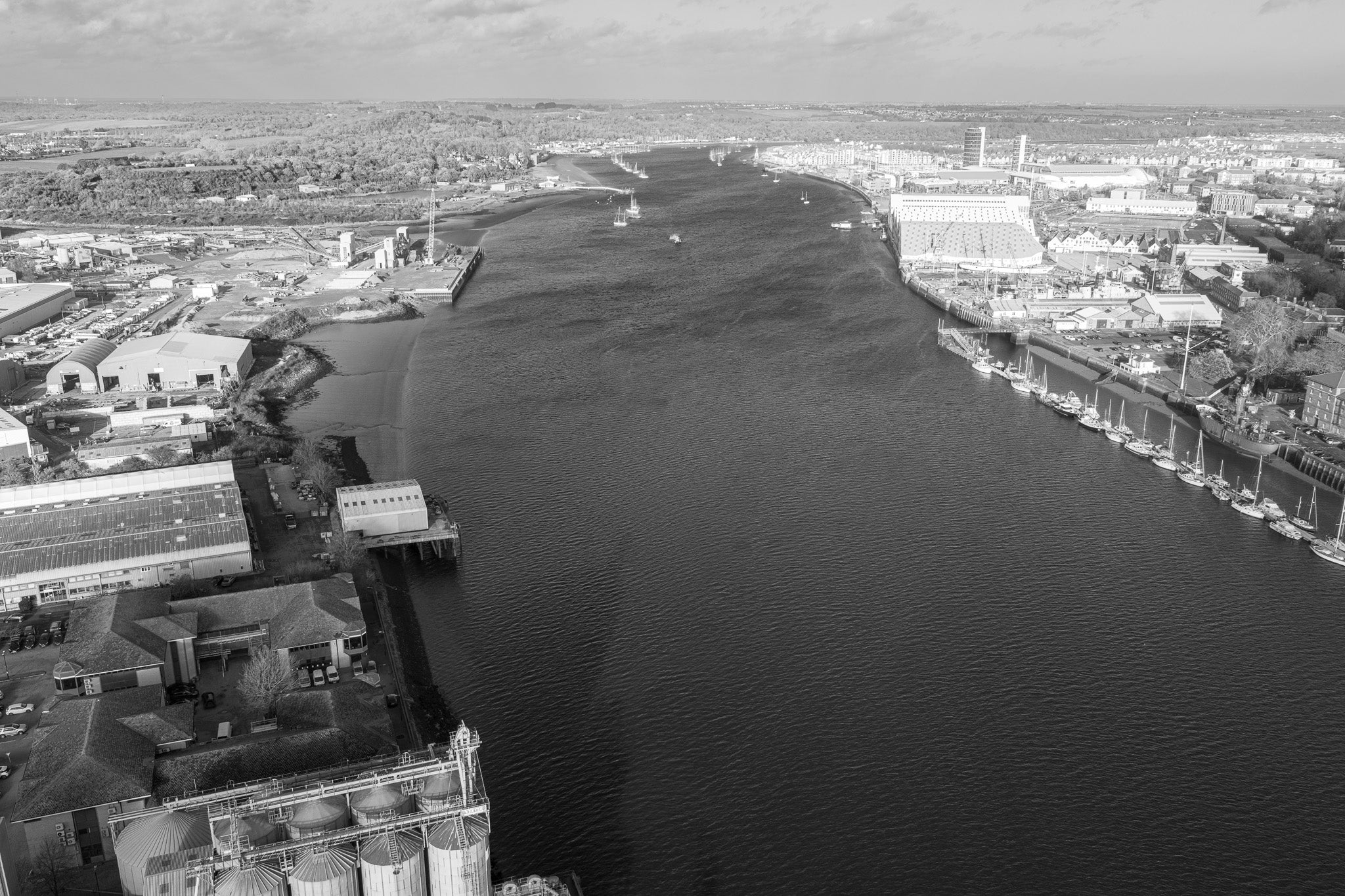 Canvas River Medway Monochrome