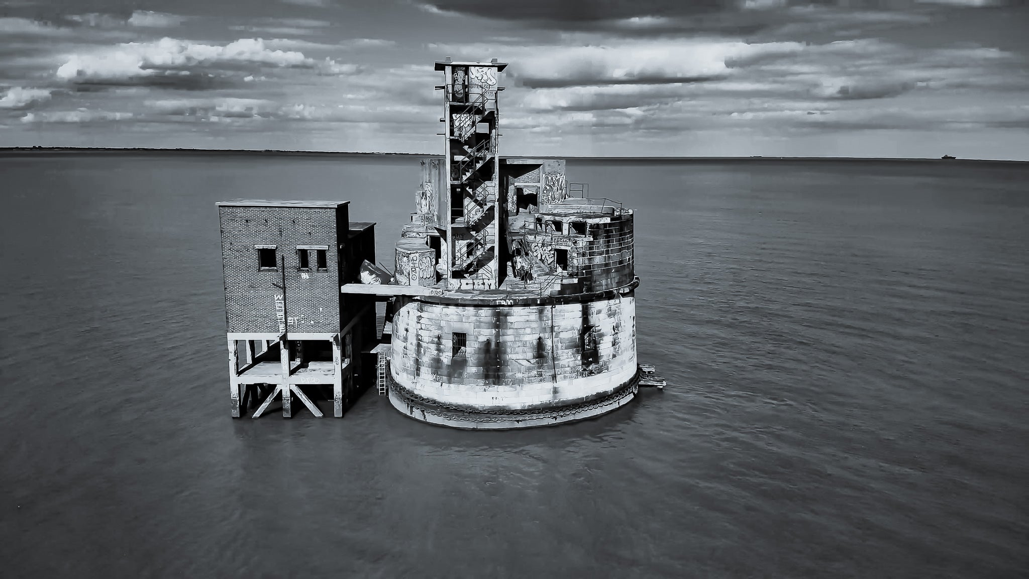 Grain Tower Black and white